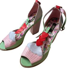 Iron Fist Cupcake Chunky Heels Women's 41/US 10 Punk Hearts Pinup Derby READ